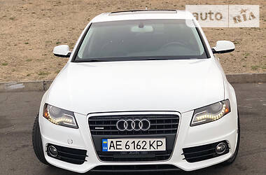 Седан Audi A4 2011 в Кривом Роге