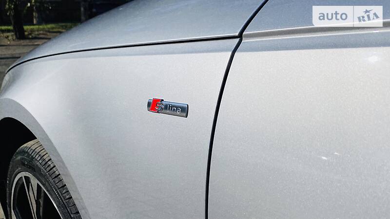 Седан Audi A4 2018 в Одессе