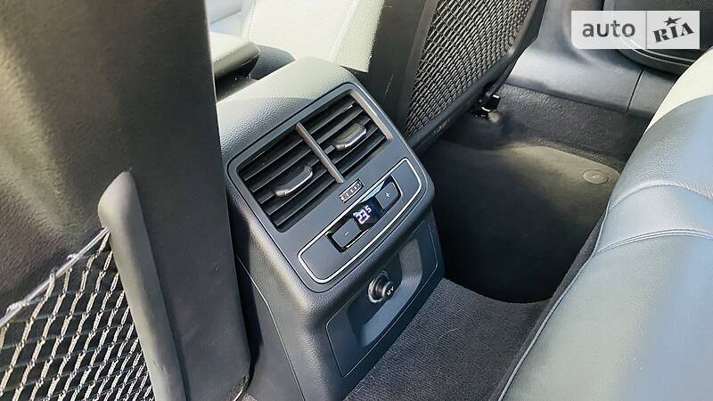 Седан Audi A4 2018 в Одессе