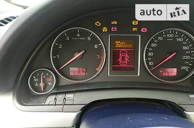 Седан Audi A4 2002 в Сарнах