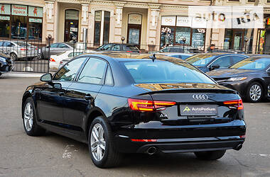 Седан Audi A4 2016 в Киеве