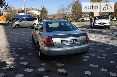Седан Audi A4 2000 в Бучаче