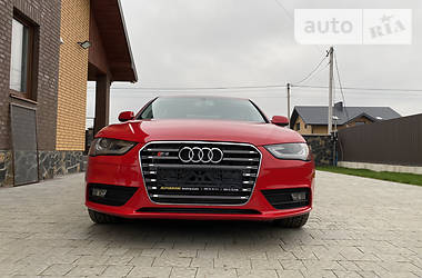 Седан Audi A4 2012 в Луцке