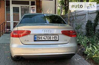 Седан Audi A4 2012 в Измаиле