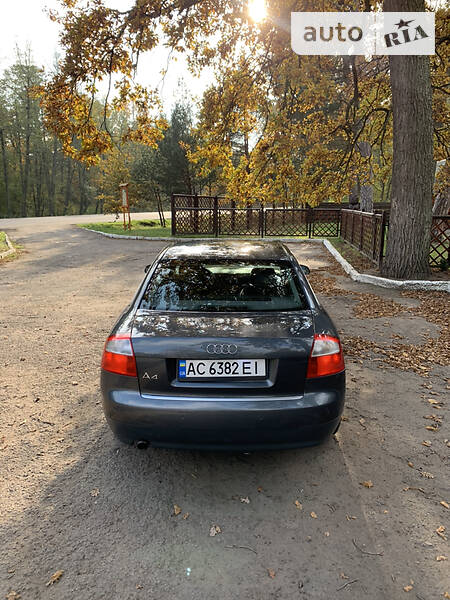 Седан Audi A4 2003 в Луцке