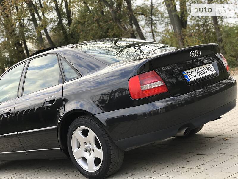 Седан Audi A4 2000 в Стрые