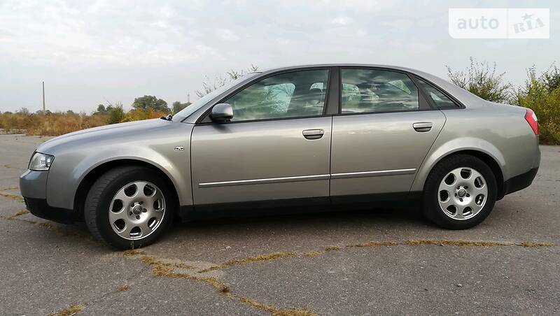 Седан Audi A4 2005 в Миронівці