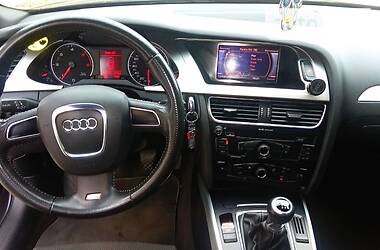 Седан Audi A4 2010 в Львове