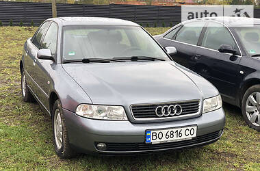 Седан Audi A4 1999 в Бучачі