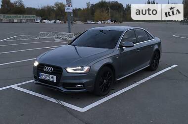 Седан Audi A4 2013 в Дніпрі