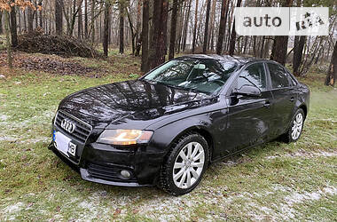 Седан Audi A4 2012 в Киеве