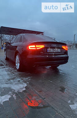 Седан Audi A4 2012 в Запорожье