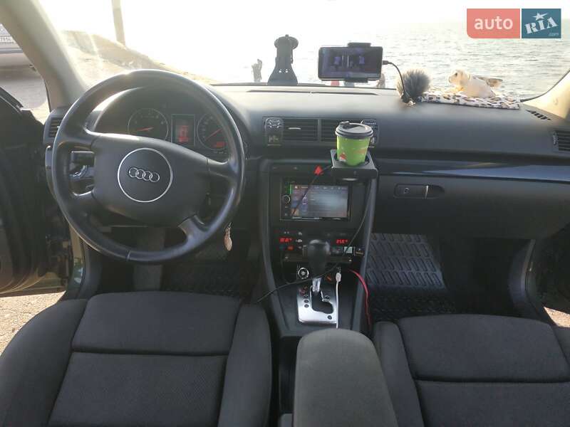 Седан Audi A4 2002 в Каменском