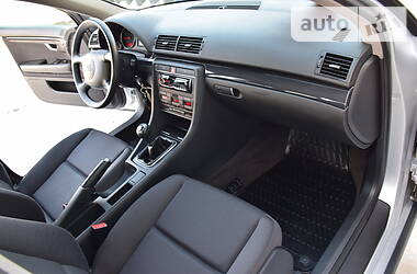 Седан Audi A4 2004 в Дрогобыче