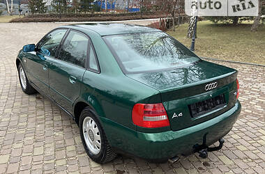 Седан Audi A4 2001 в Харькове