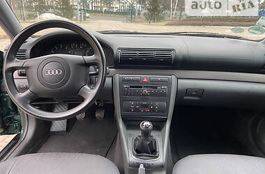 Седан Audi A4 2001 в Харькове