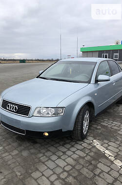 Седан Audi A4 2002 в Днепре