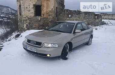 Седан Audi A4 1999 в Надворной