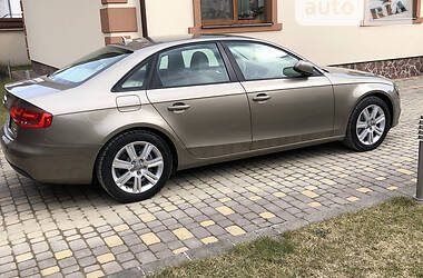 Седан Audi A4 2009 в Коломые