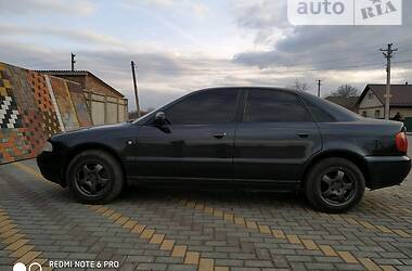 Седан Audi A4 1998 в Ильинцах