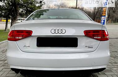 Седан Audi A4 2012 в Днепре