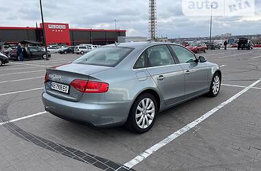 Седан Audi A4 2010 в Виннице