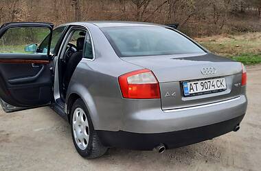 Седан Audi A4 2003 в Борщеве