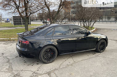 Седан Audi A4 2012 в Днепре