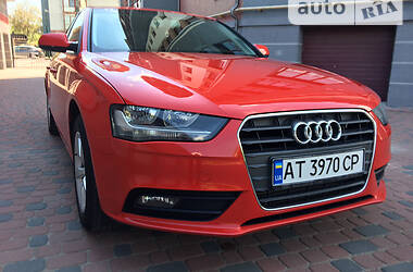 Седан Audi A4 2012 в Ивано-Франковске