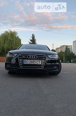 Седан Audi A4 2015 в Тернополі
