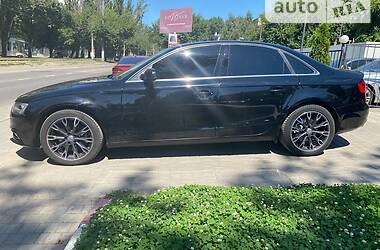 Седан Audi A4 2012 в 