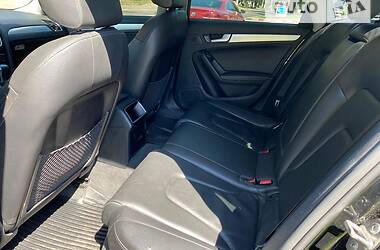 Седан Audi A4 2012 в 