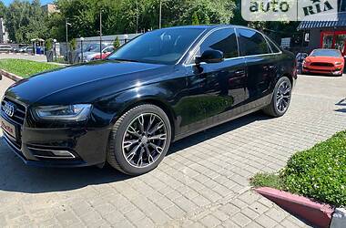 Седан Audi A4 2012 в 