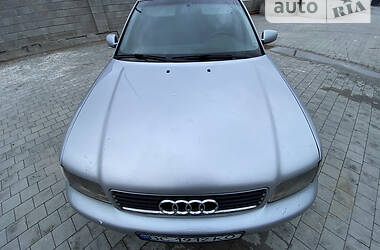 Седан Audi A4 1996 в Львове