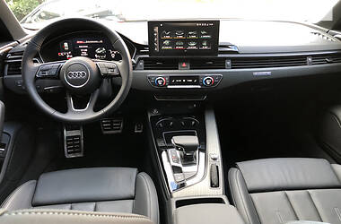 Седан Audi A4 2020 в Ужгороде