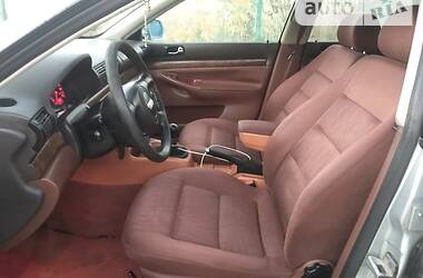 Седан Audi A4 2000 в Турке