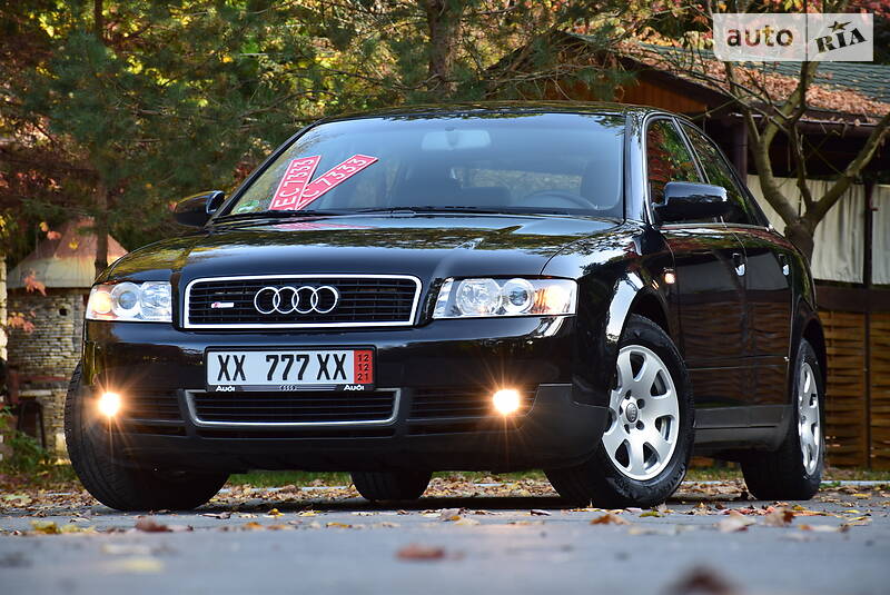 Седан Audi A4 2004 в Дрогобыче