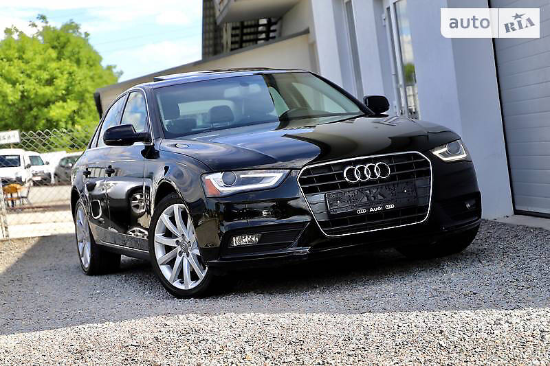 Седан Audi A4 2013 в Львове