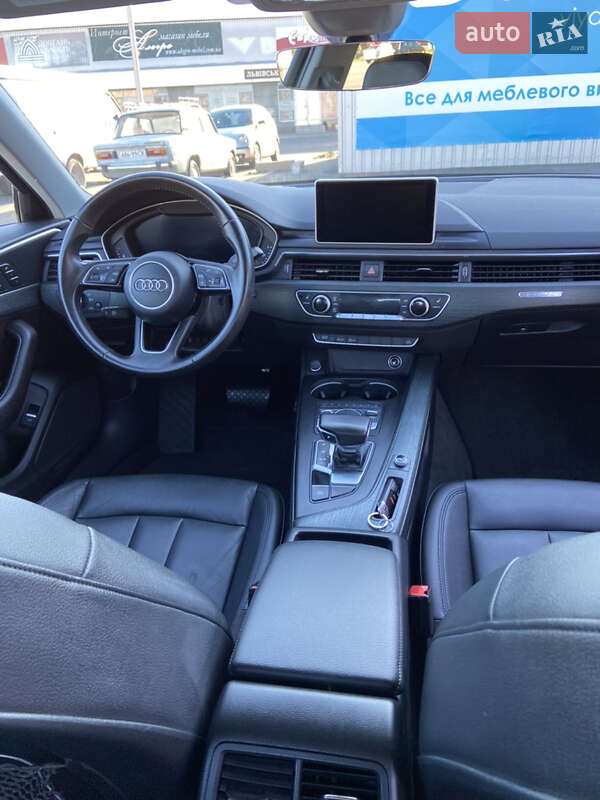 Седан Audi A4 2016 в Харкові