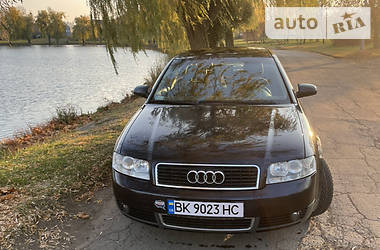 Седан Audi A4 2001 в Ровно