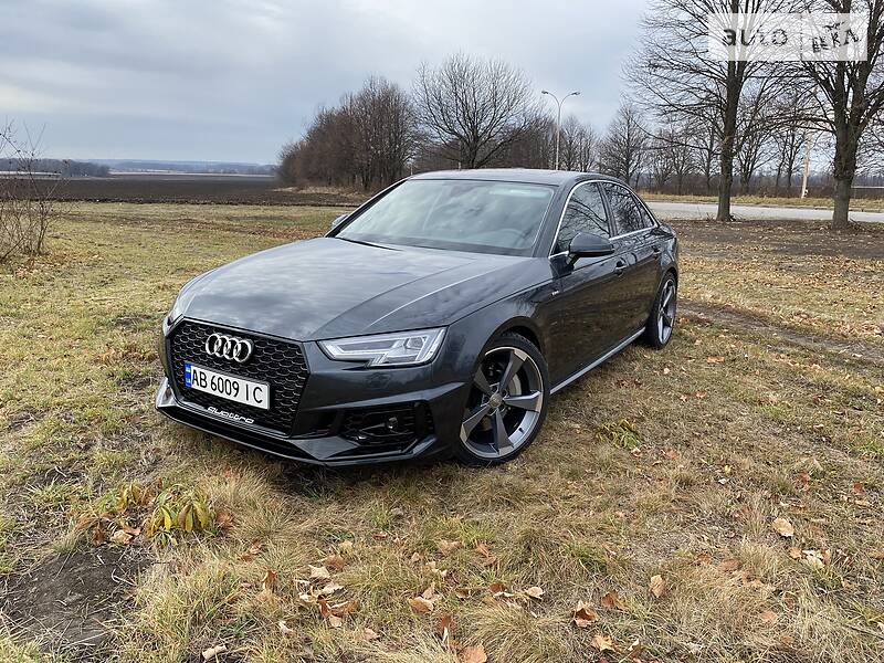 Седан Audi A4 2017 в 