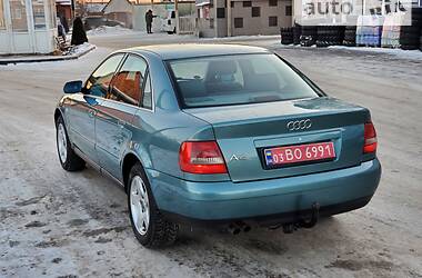 Седан Audi A4 1999 в Сарнах