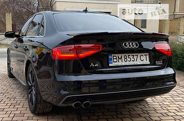 Седан Audi A4 2015 в 
