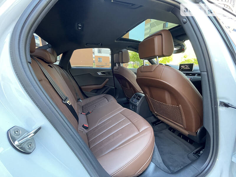 Седан Audi A4 2016 в Івано-Франківську