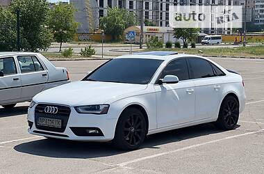 Седан Audi A4 2012 в Запоріжжі