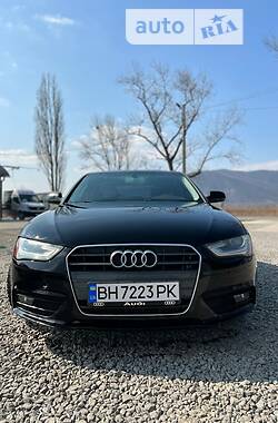 Седан Audi A4 2012 в Виноградове