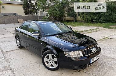 Седан Audi A4 2004 в 