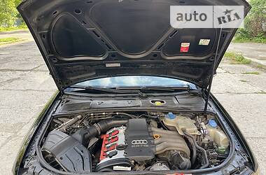 Седан Audi A4 2004 в 