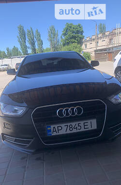 Седан Audi A4 2012 в Запорожье