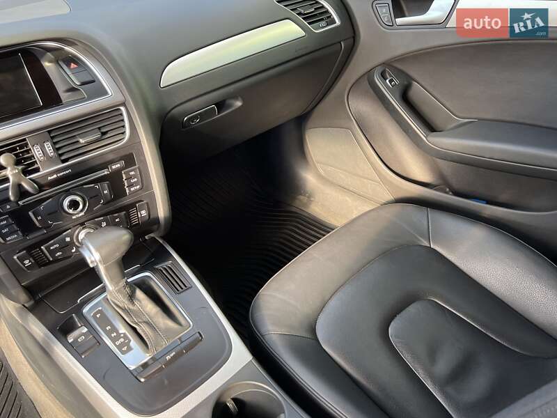 Седан Audi A4 2014 в Одессе